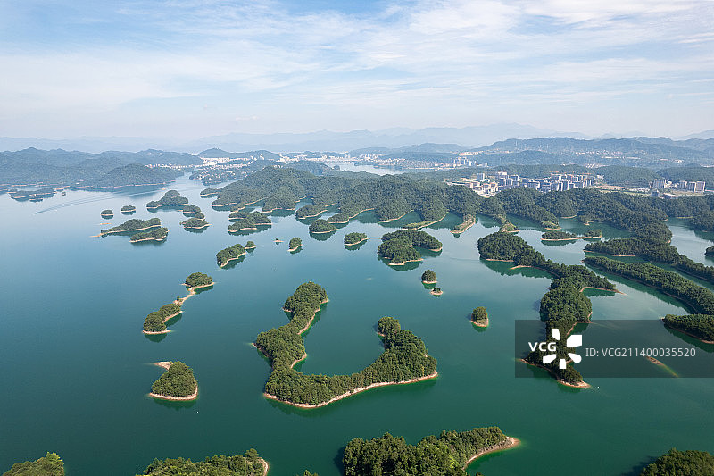 航拍杭州淳安千岛湖黄山尖天下为公景区图片素材