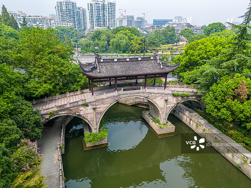 杭州东河上的壩子桥图片素材