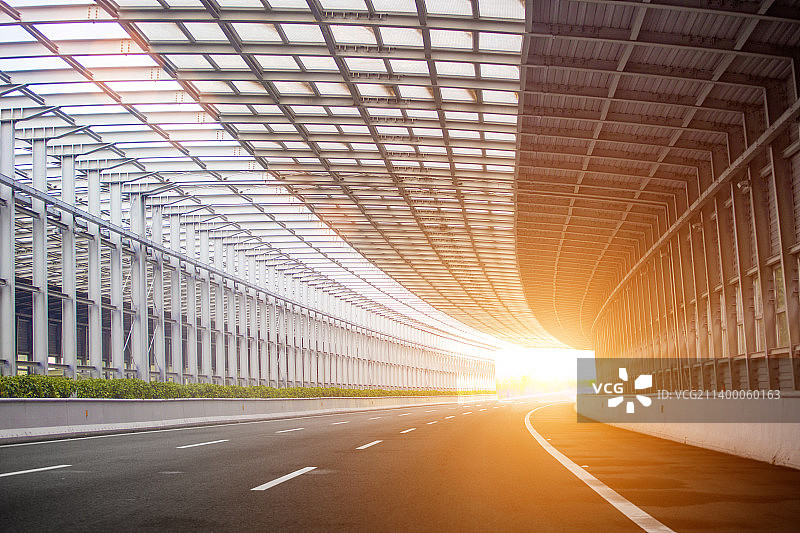 高速公路隔音隧道汽车背景图片素材