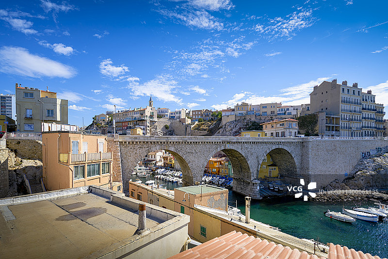 地中海，法国马赛，沃夫渔港（渔村），伊夫岛，伊夫堡，大仲马《基督山伯爵》里的古堡图片素材