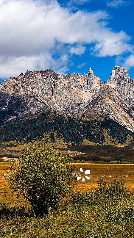 扎金甲博神山图片素材