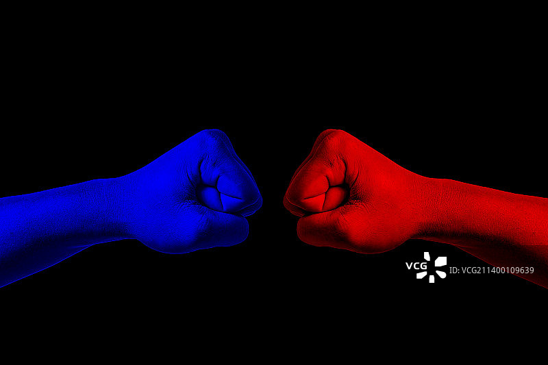 拳头正面对碰对抗概念图片素材