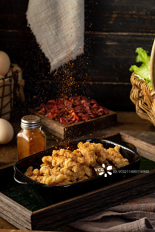 鸡杂火锅,香辣乌鸡火锅,泡椒鸡,火锅鸡,鲜锅鸡,火锅菜品,传统复古风,火锅耗儿鱼,鸡肾,桂花糕,包子图片素材