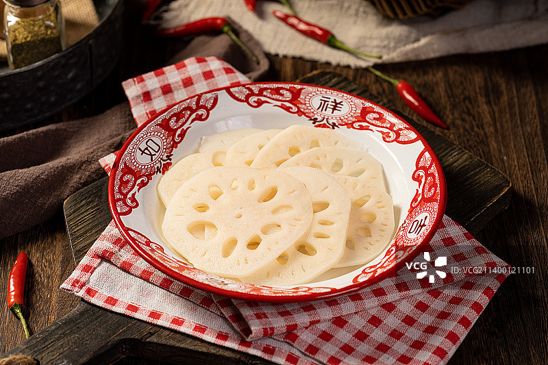 成都经典冒菜,火锅冒菜,麻辣烫,火锅菜,冒烤鸭,巷子里的美食,冒菜外卖,肥牛卷,鸭血,牛皮豆干,火锅图片素材