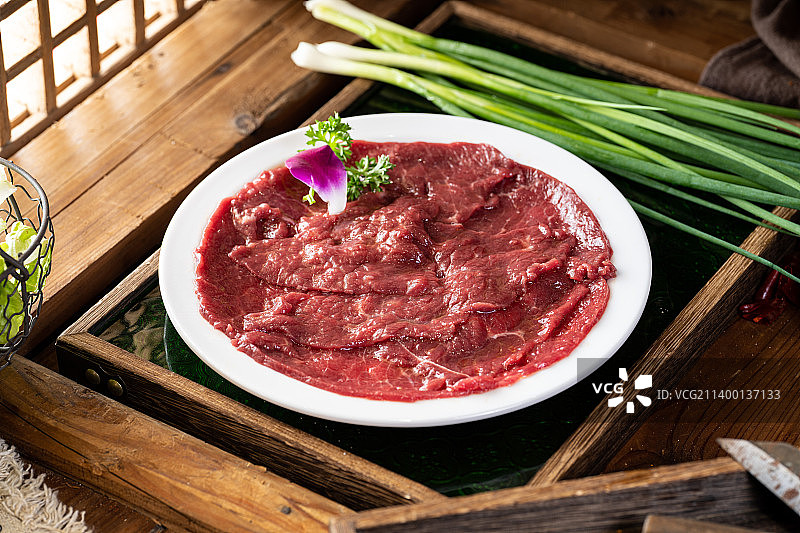 中式复古怀旧风 四川火锅 重庆老火锅 火锅菜品 水牛毛肚 麻辣牛肉 嫩牛肉 鸭肠 雪花牛肉 火锅合集图片素材