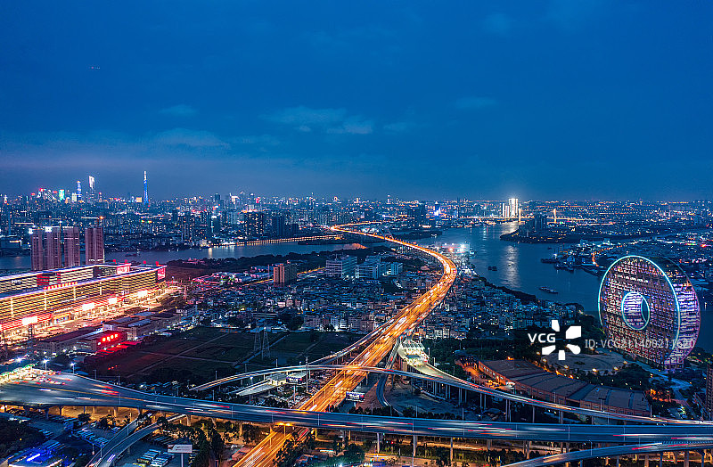 广州圆内透夜景图片素材