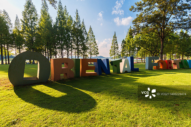 宁波东钱湖钱湖东路沿途风光图片素材