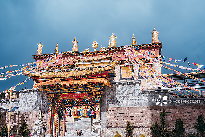 建塘噶丹松赞林寺独克康参图片素材