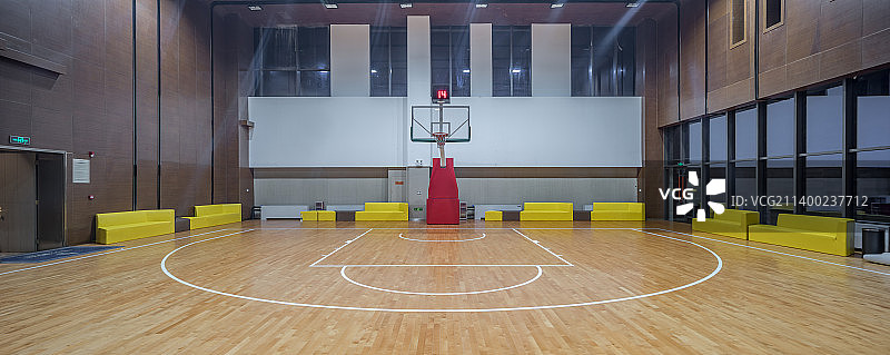 室内篮球场图片素材
