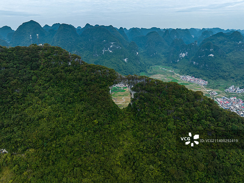 广西河池环江县月亮山图片素材
