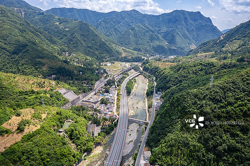 陕西省秦岭西康高速图片素材