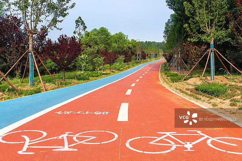 社区塑胶跑道图片素材