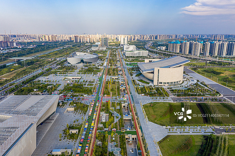 航拍河南郑州博物馆文翰街馆 郑州博物馆新馆 冕冠形状建筑 郑州中央文化区（郑州CCD）图片素材