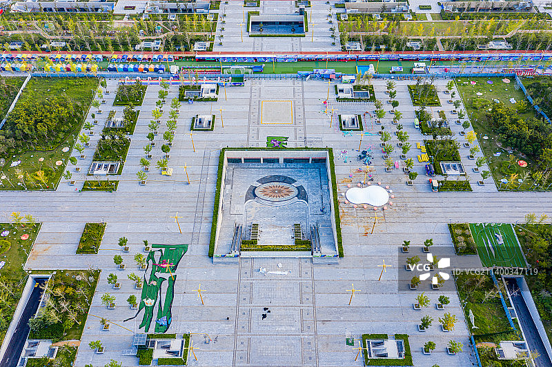 航拍河南郑州博物馆文翰街馆北广场 郑州博物馆新馆 郑州中央文化区（郑州CCD）图片素材