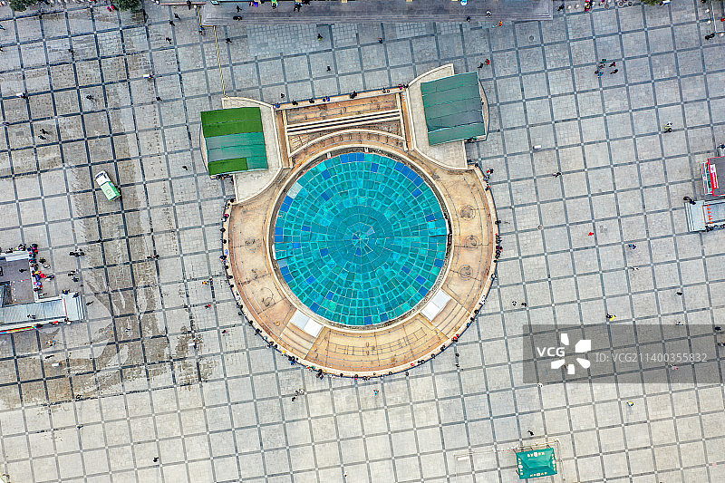 航拍河南郑州火车站东广场 铁路枢纽郑州站图片素材