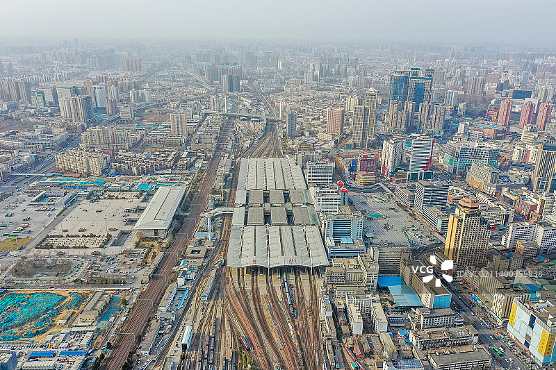 航拍河南郑州火车站 铁路枢纽郑州站图片素材