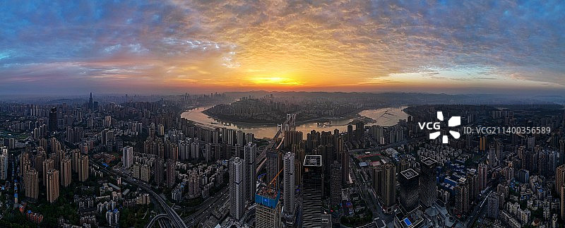 航拍朝霞下的重庆中心城区图片素材