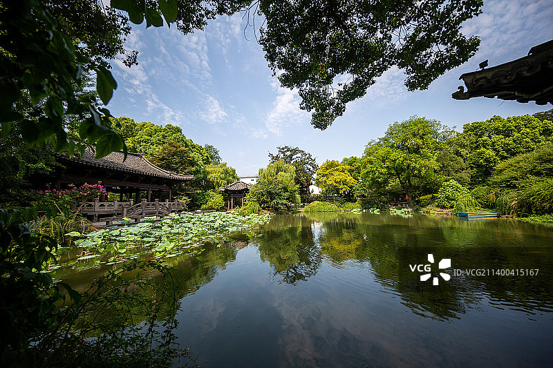 浙江绍兴沈园：宋池塘风光图片素材