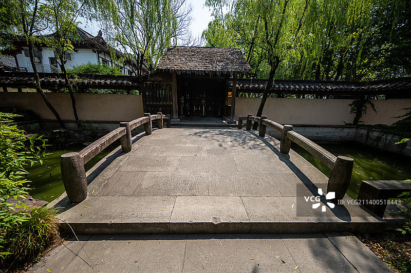 浙江绍兴沈园（南苑）陆游纪念馆：石桥图片素材