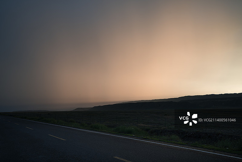 极光  道路图片素材