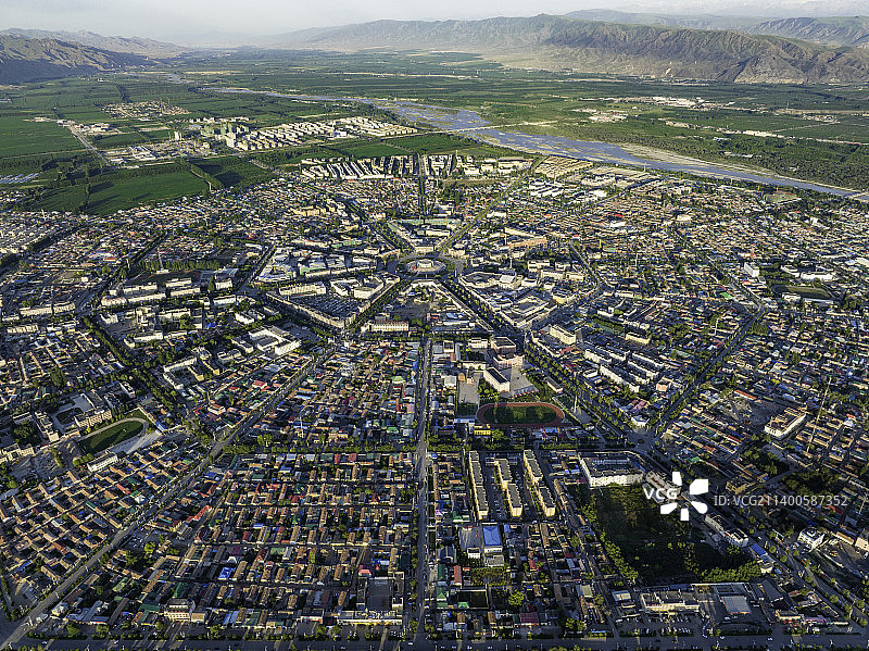 航拍新疆特克斯八卦城图片素材