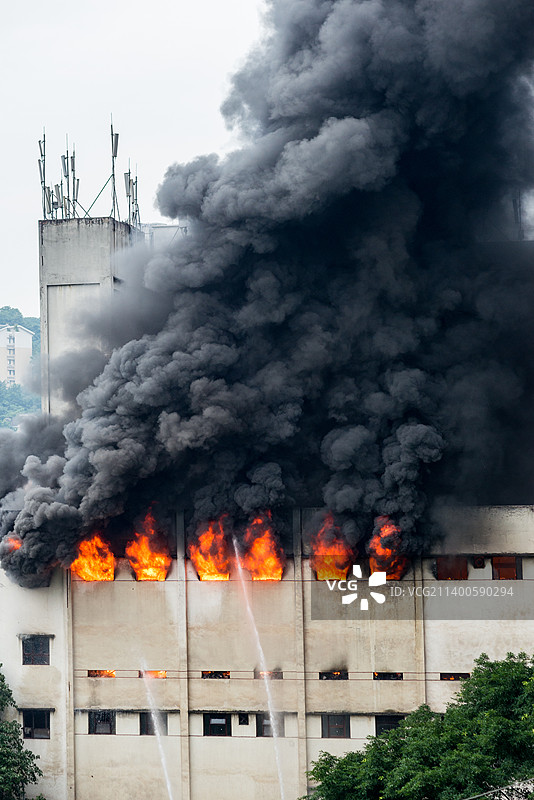 仓库火灾现场图片素材