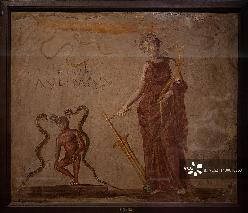 北京中国国家博物馆意大利文物伊西斯福尔图娜与年轻男子壁画图片素材