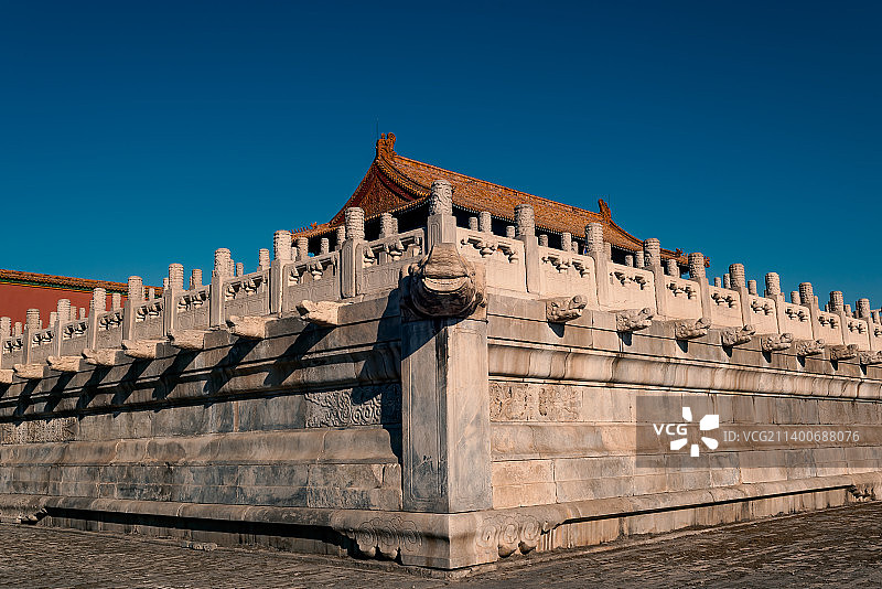 蓝天下的故宫三大殿汉白玉平台图片素材