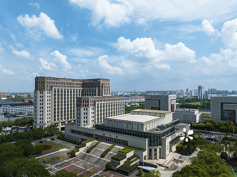 航拍上海立信会计金融学院（松江校区）图片素材