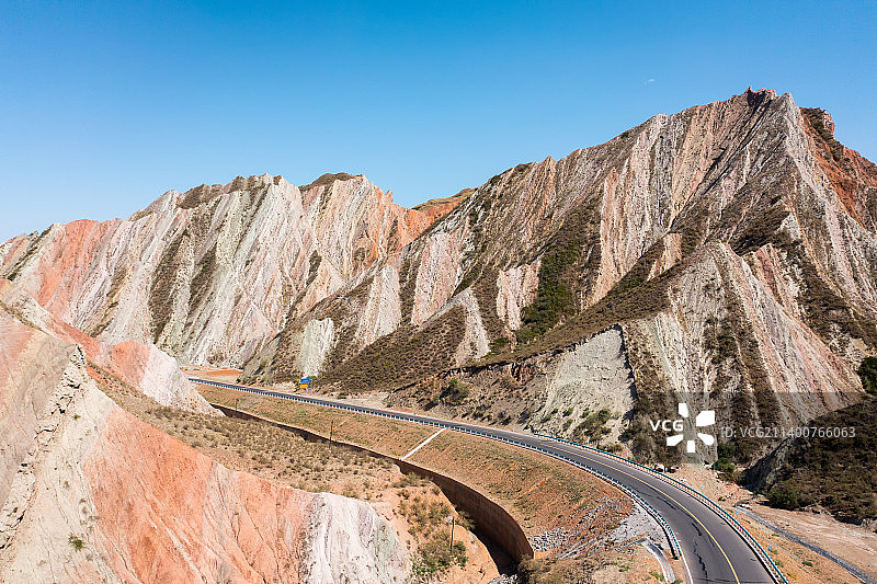 新疆101省道百里丹霞景区航拍图片素材