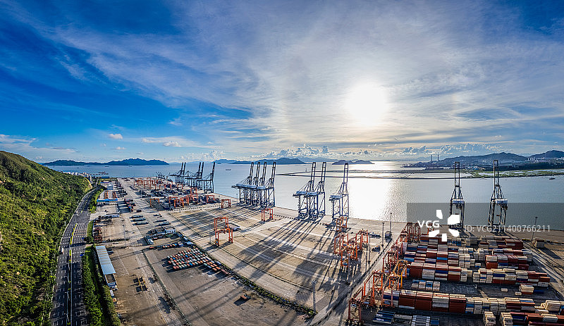 珠海港集装箱码头图片素材