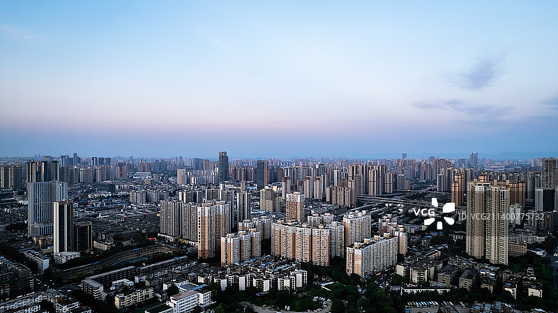四川省成都市成华区远眺万象城商圈航拍，现代都市天际线航拍图片素材