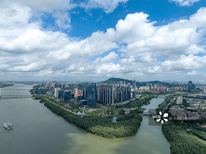 广州南沙蕉门河金茂湾城市风光航拍图片素材