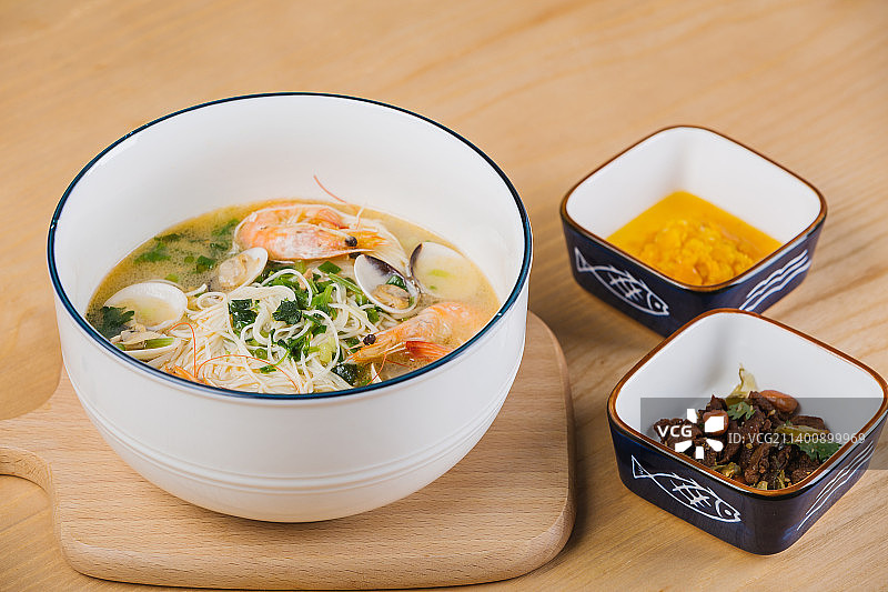 海南海口地方特色美食小吃伊面汤图片素材