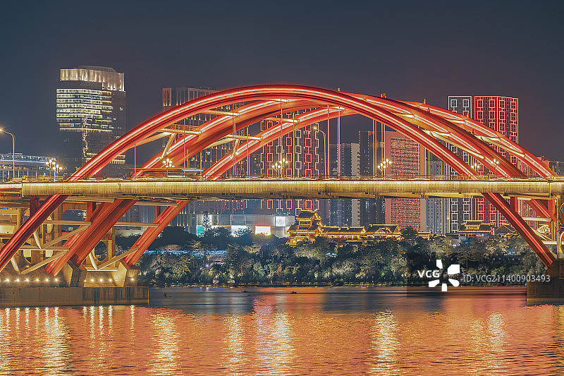 广西柳州夜景，文惠桥和高层建筑图片素材