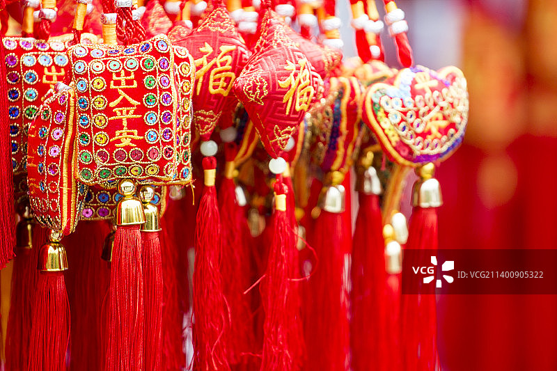 红色新年平安符图片素材