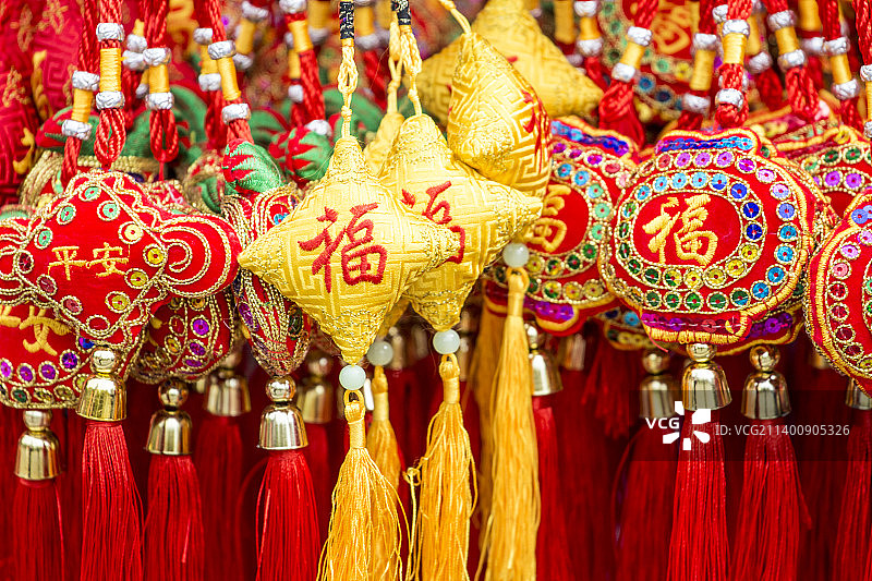 红色新年平安符图片素材