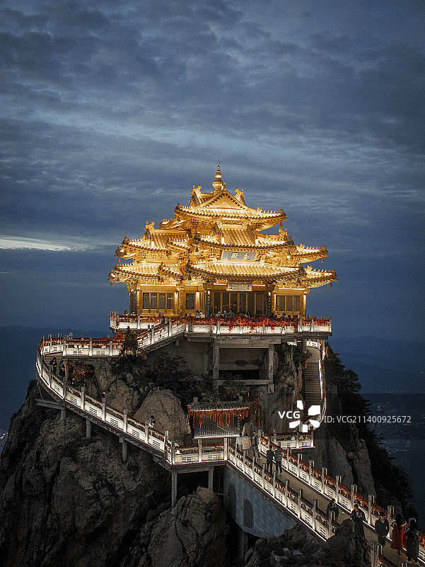 云游仙境间，共赴老君山图片素材