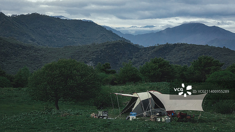 绿色营地图片素材