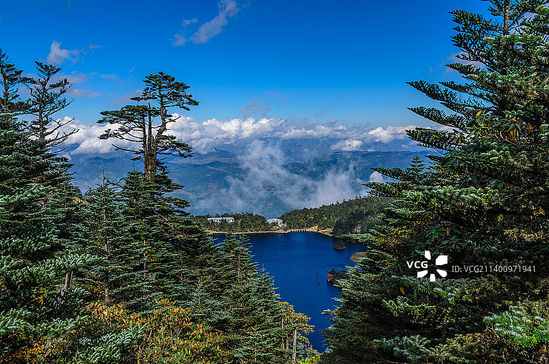 螺髻山黑龙潭图片素材