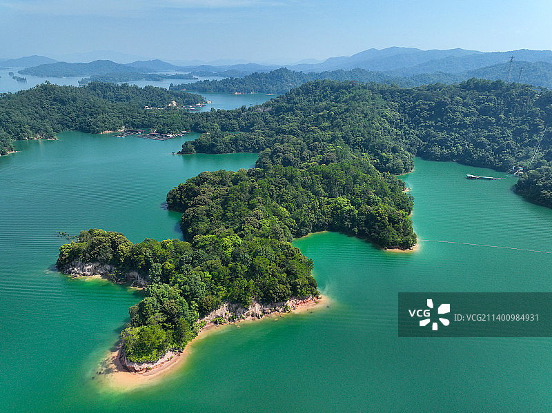 广东省河源市东源县新丰江水库万绿湖镜花缘景区航拍图片素材