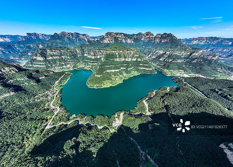 航拍河安阳林州太行山大峡谷平湖风光图片素材