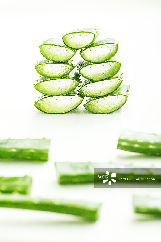 鲜切翠绿芦荟图片素材