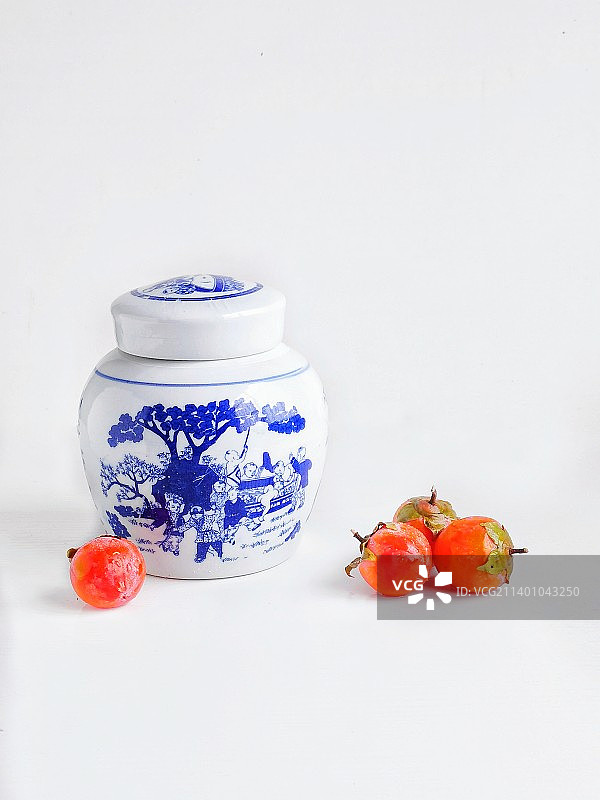青花瓷配柿子图片素材