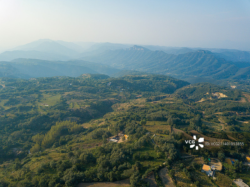 河南省郑州市新密市最高峰五指岭户外风光航拍图片素材