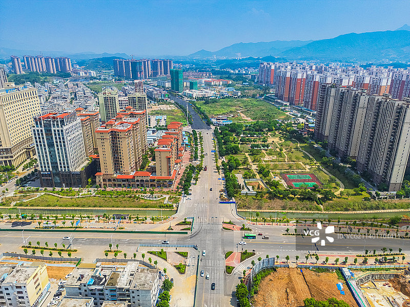 航拍广西贺州城市建筑图片素材