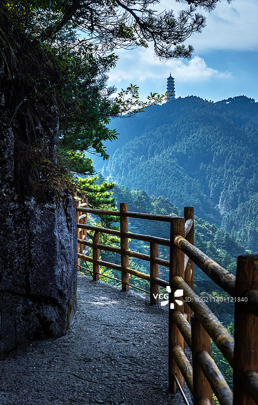 山崖栈道-江西明月山青云栈道风光图片素材