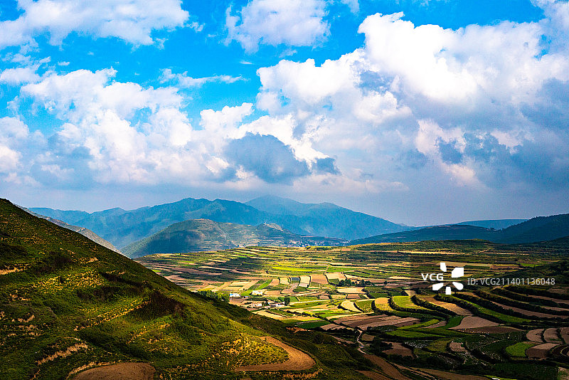 甘肃兰州兴隆山马衔山原始森林梯田自然风景图片素材
