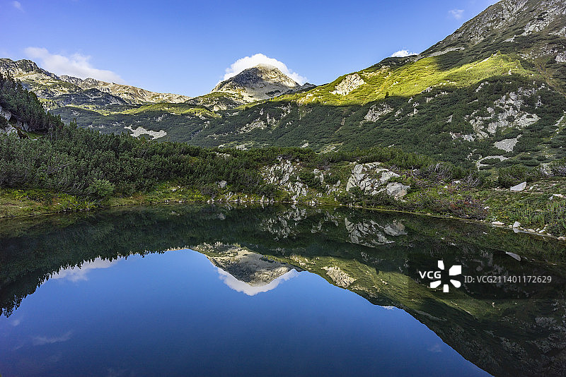 保加利亚皮林国家公园湖光山色风光图片素材