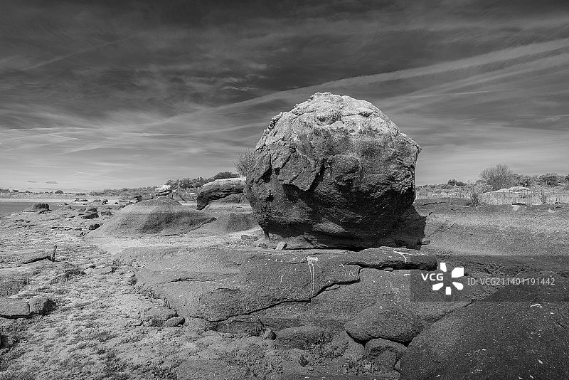 西班牙陆地岩层景观图片素材